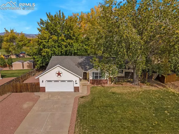 3281 Chaparral RD, Canon City, CO 81212