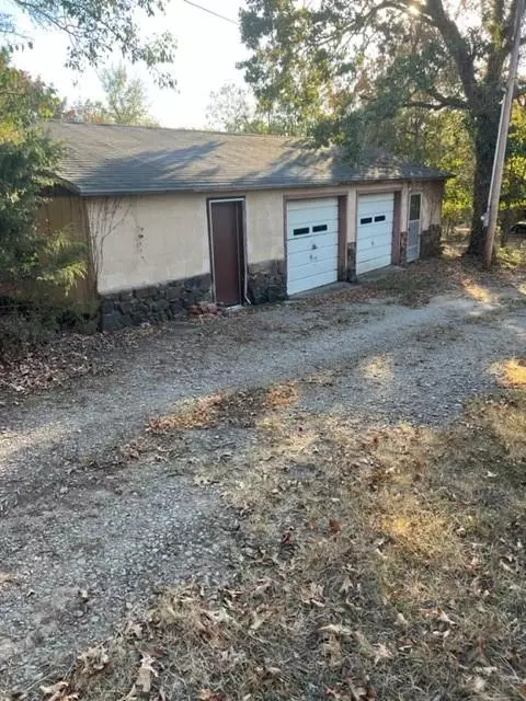 106 Lakewood Road, Eufaula, OK 74432