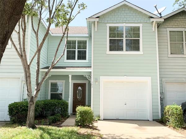 103 Heritage Court,  Seagoville,  TX 75159