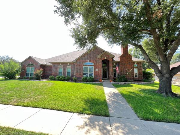 1801 Fern Court,  Grapevine,  TX 76051