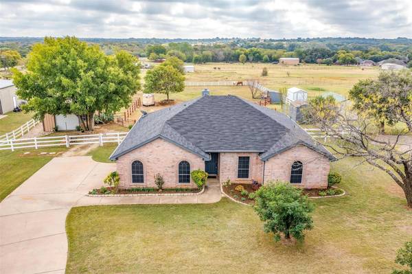 8316 County Road 518, Burleson, TX 76028