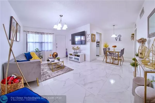 Hialeah, FL 33014,1325 W 68th St  #113