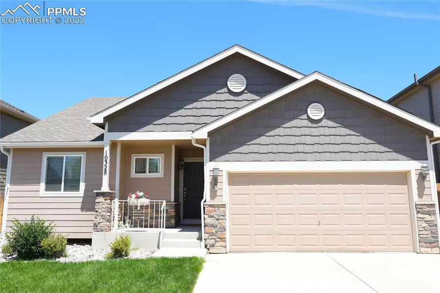 10328 Abrams DR, Colorado Springs, CO 80925