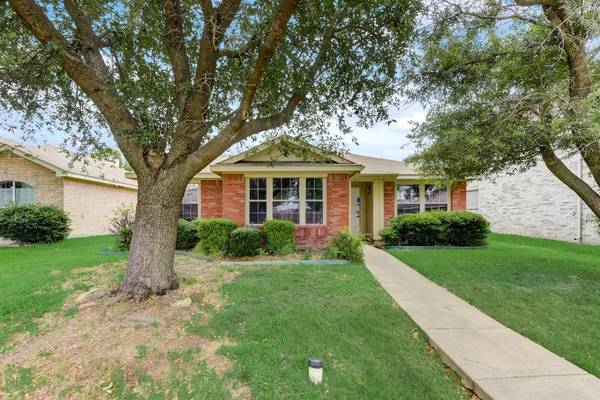 2832 Mccormick Drive, Lancaster, TX 75134