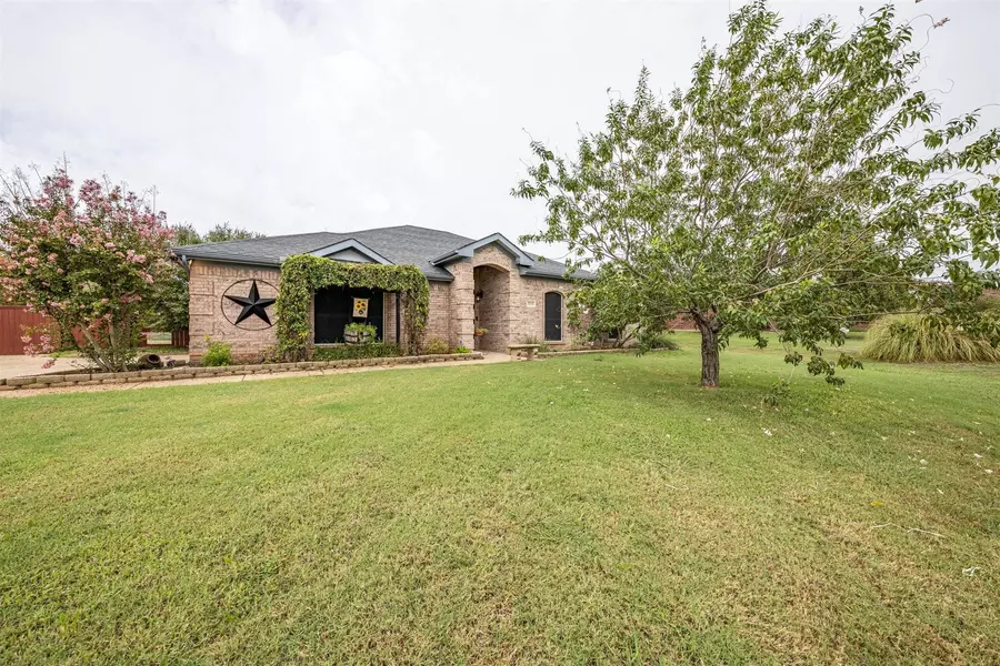 3219 Meandering Way, Granbury, TX 76049