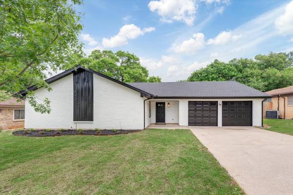 1917 Alston Street,  Arlington,  TX 76013