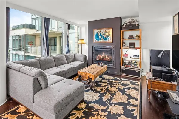 Victoria, BC V8W 0A9,707 Courtney St #1001