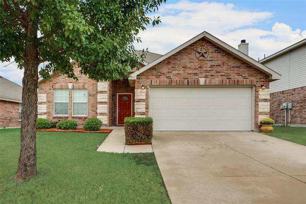 1332 Connie Street, Burleson, TX 76028