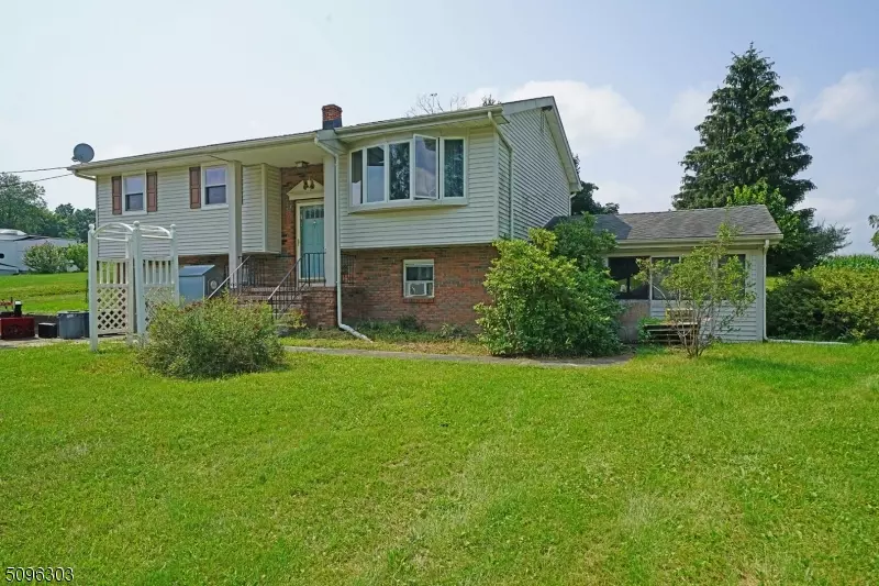 33 Old Beaver Run Rd, Lafayette Twp., NJ 07848