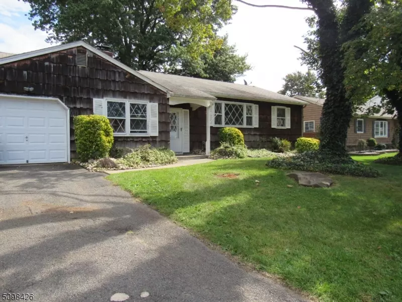 1913 Pershing Pl, South Plainfield Boro, NJ 07080