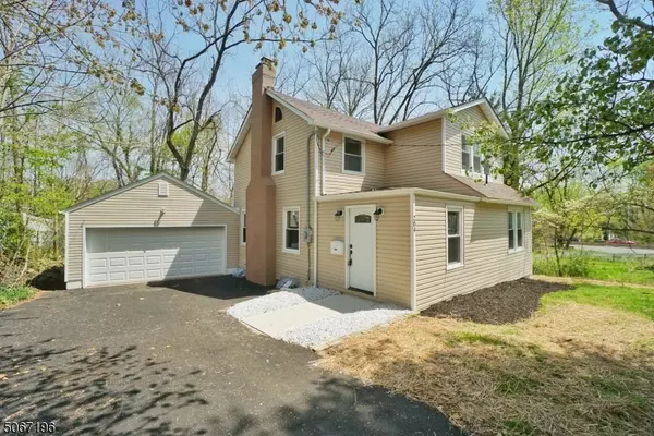 204 Evergreen Ct, Mountainside Boro, NJ 07092