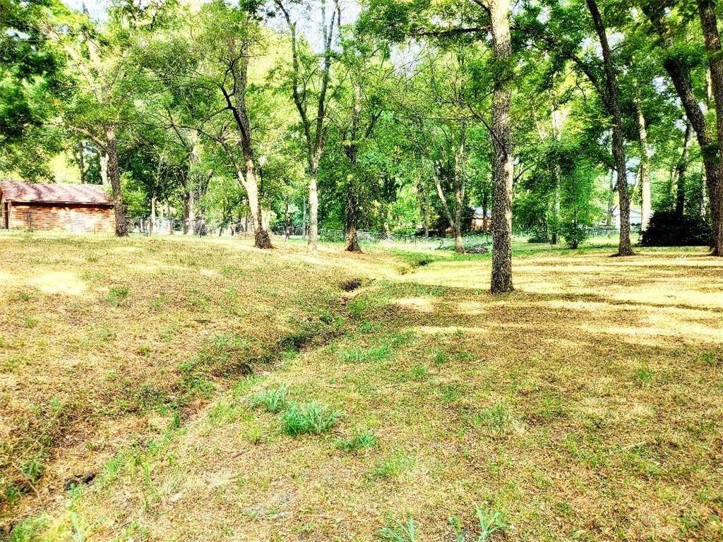 Chouteau, OK 74337,1104 N Fox Street