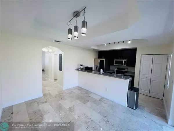 Fort Lauderdale, FL 33312,4928 Tradewinds Ter  #401