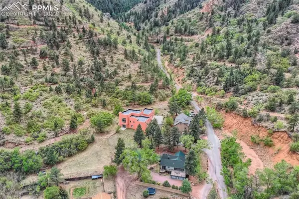 Manitou Springs, CO 80829,411 Pawnee AVE