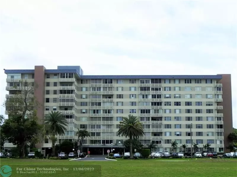 Hollywood, FL 33021,4350 Hillcrest Dr  #1015