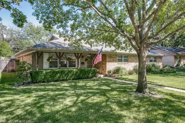 1626 Post Oak Drive, Irving, TX 75061