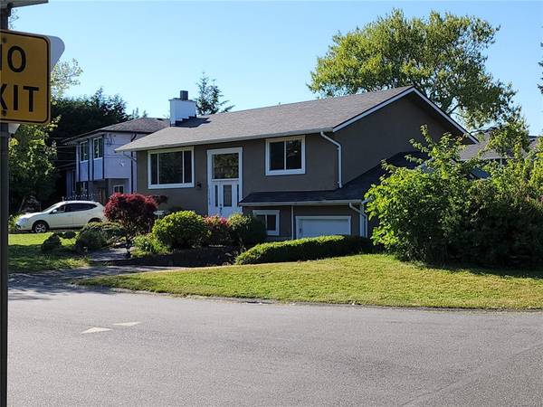 Sidney, BC V8L 2L1,10288 Godfrey Pl