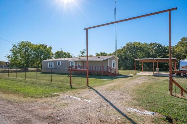 7669 Vz County Road 3504, Wills Point, TX 75169