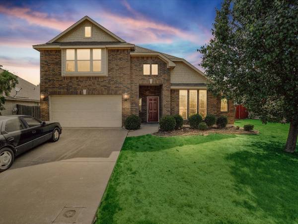 203 Lorient Drive, Mansfield, TX 76063