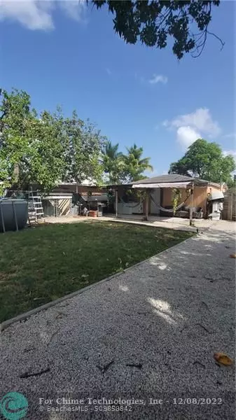 867 NW 109th St, Miami, FL 33168