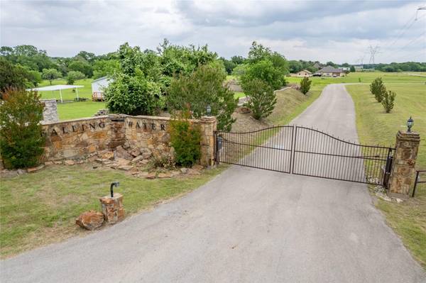 Lot 17 Waters Edge Lane,  Glen Rose,  TX 76043