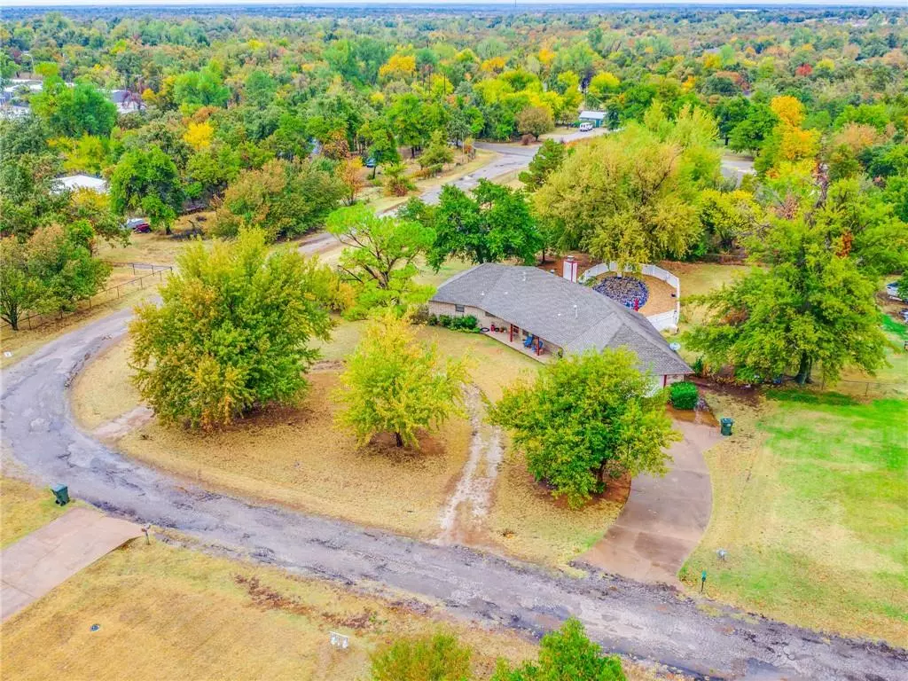 Edmond, OK 73034,3805 Redbud Lane