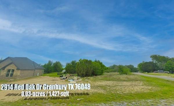 2914 Red Oak Drive, Granbury, TX 76048