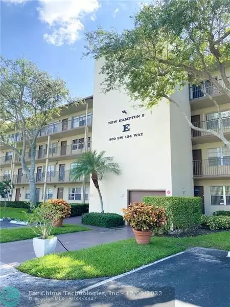 300 SW 134th Way  #301E, Pembroke Pines, FL 33027