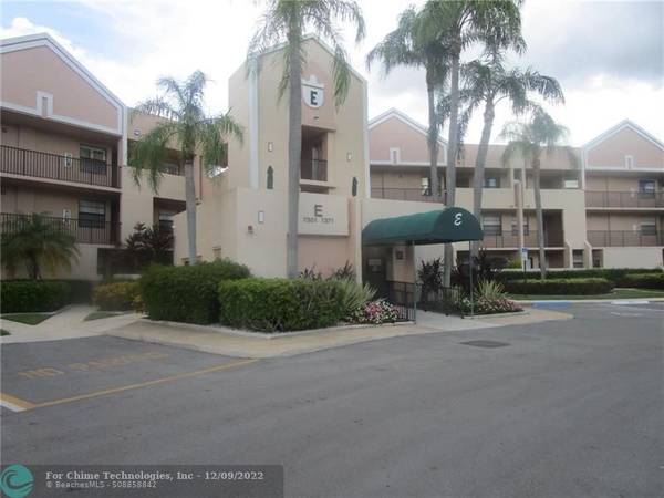 7363 Fairfax Dr  #308, Tamarac, FL 33321