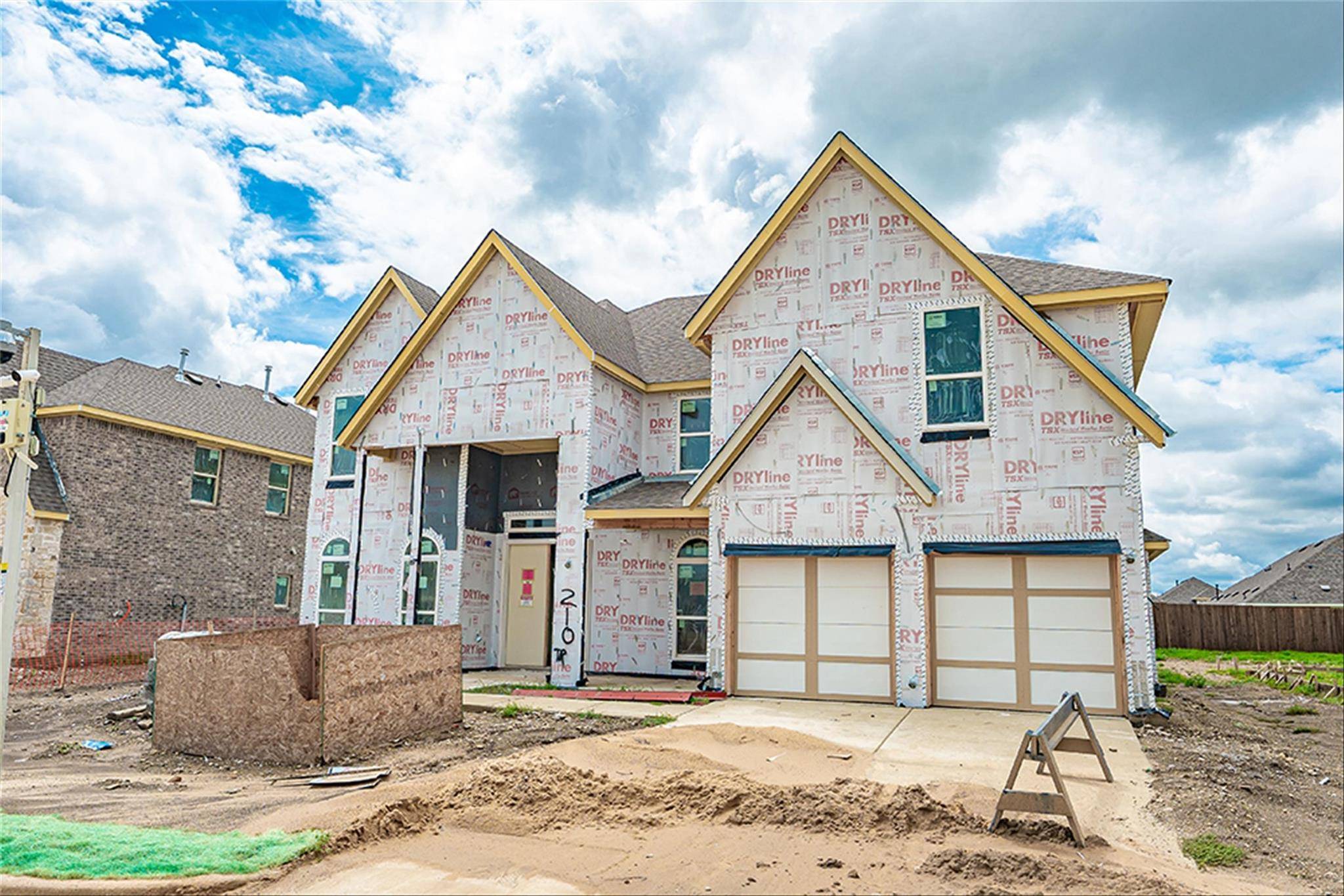 210 Maybank Street, Glenn Heights, TX 75154