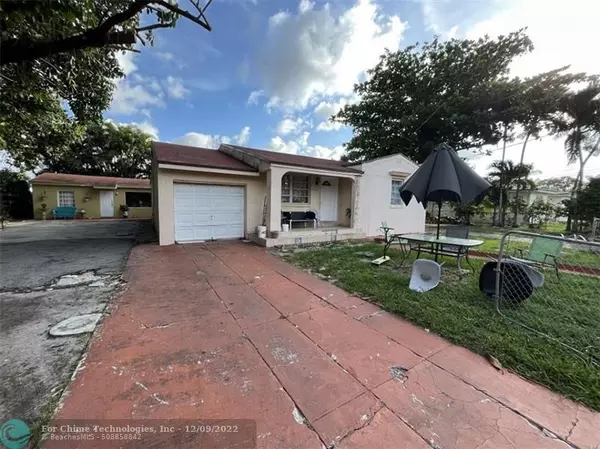 2537 SW 21st St, Miami, FL 33145