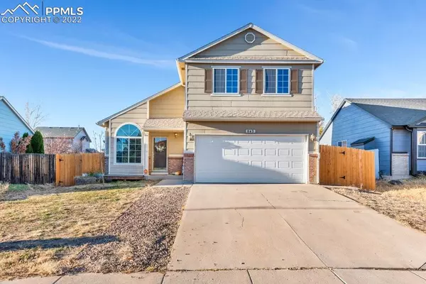 843 Hayloft LN, Fountain, CO 80817