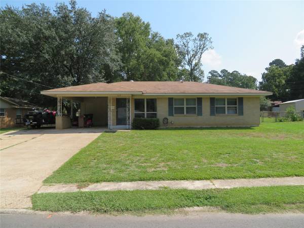 719 10th Street NW, Springhill, LA 71075