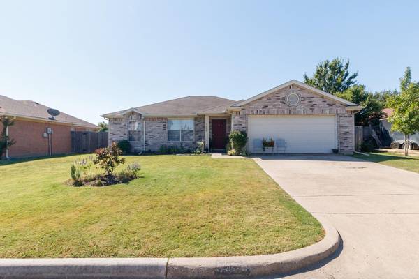 3020 Autumn Lea Drive, Forest Hill, TX 76140