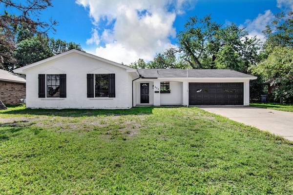 655 Oak Street, Burleson, TX 76028