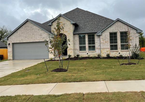 454 S 2nd Street, Krum, TX 76249