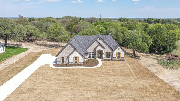 1027 Meadow Wood Terrace, Azle, TX 76020