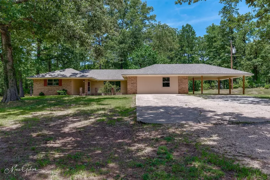 5374 Linton Cutoff Road, Benton, LA 71006