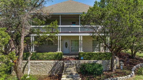 1020 Hidden Cove Trail, Granbury, TX 76049