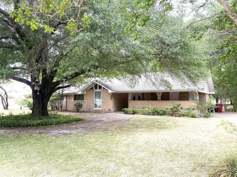 325 N Elm, Quinlan, TX 75474