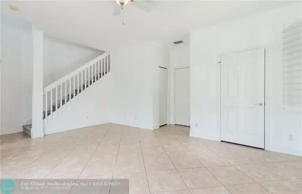 Boca Raton, FL 33486,1841 NW 12th St  #1841