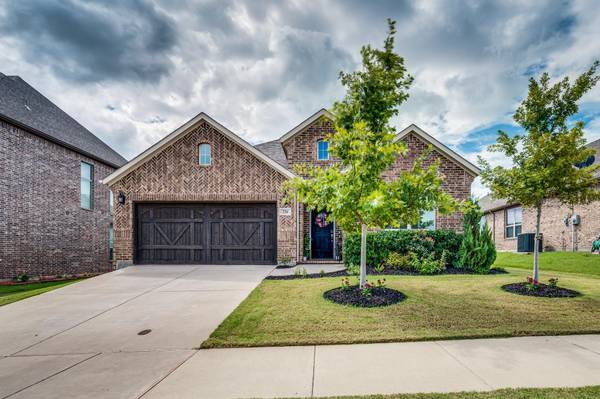 226 Calvert Drive, Midlothian, TX 76065