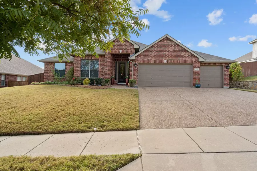 736 Dalrock Road, Fort Worth, TX 76131