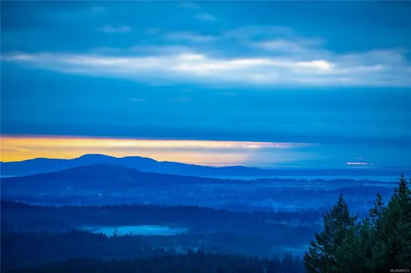 2275 Nicklaus Dr, Langford, BC V9B 0L2