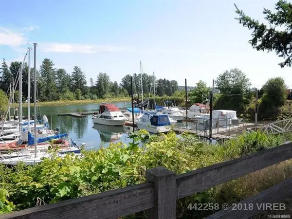 Courtenay, BC V9N 0E5,1944 Riverside Lane #416