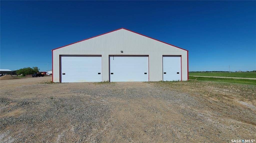 North Weyburn, SK S4H 2L3,433 Industrial AVENUE E