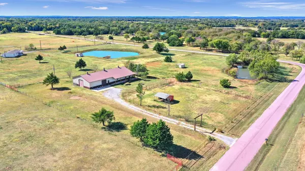 1222 W Line Road,  Whitesboro,  TX 76273