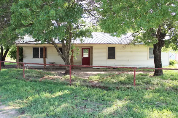 345 County Road 158, Stephenville, TX 76401