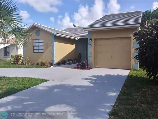 Lake Worth Beach, FL 33463,5896 Strawberry Lakes Cir