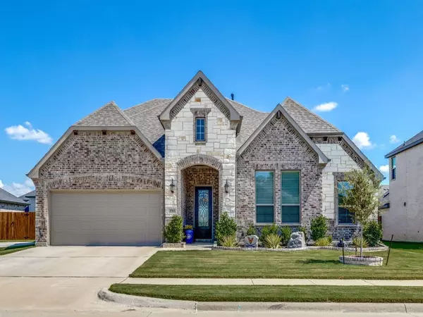 1703 Thresh Court, Mansfield, TX 76063